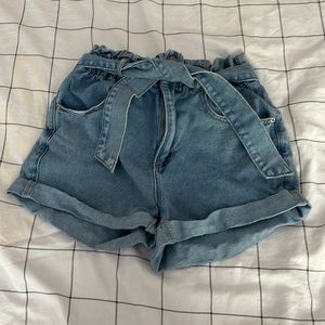 SOLD - NWOT Belted Denim Shorts **DO NOT BUY**